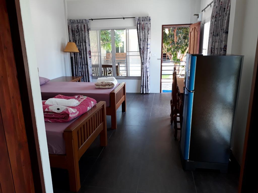 Baan Nernkhao Hotel Nong Prue Buitenkant foto