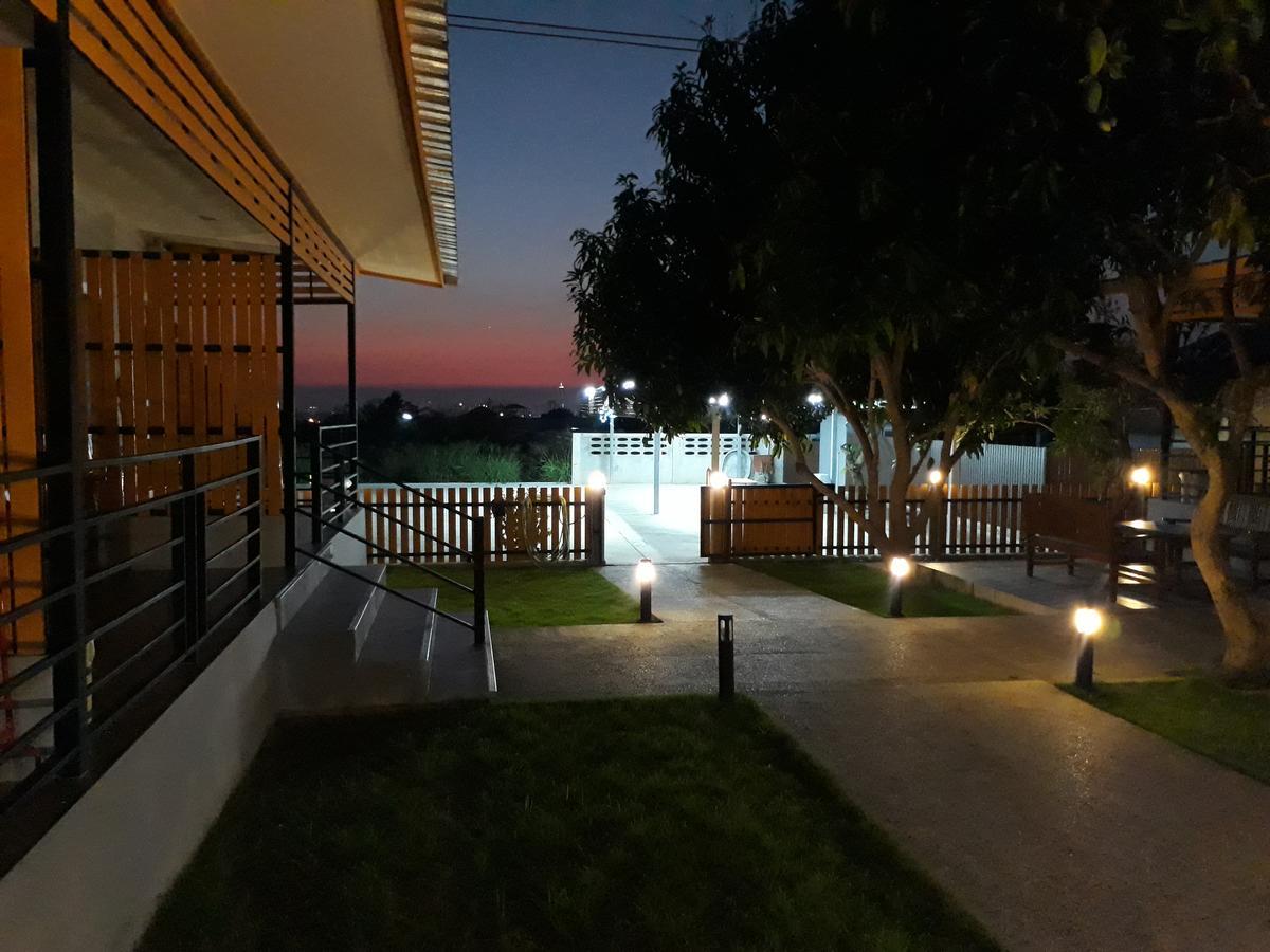 Baan Nernkhao Hotel Nong Prue Buitenkant foto