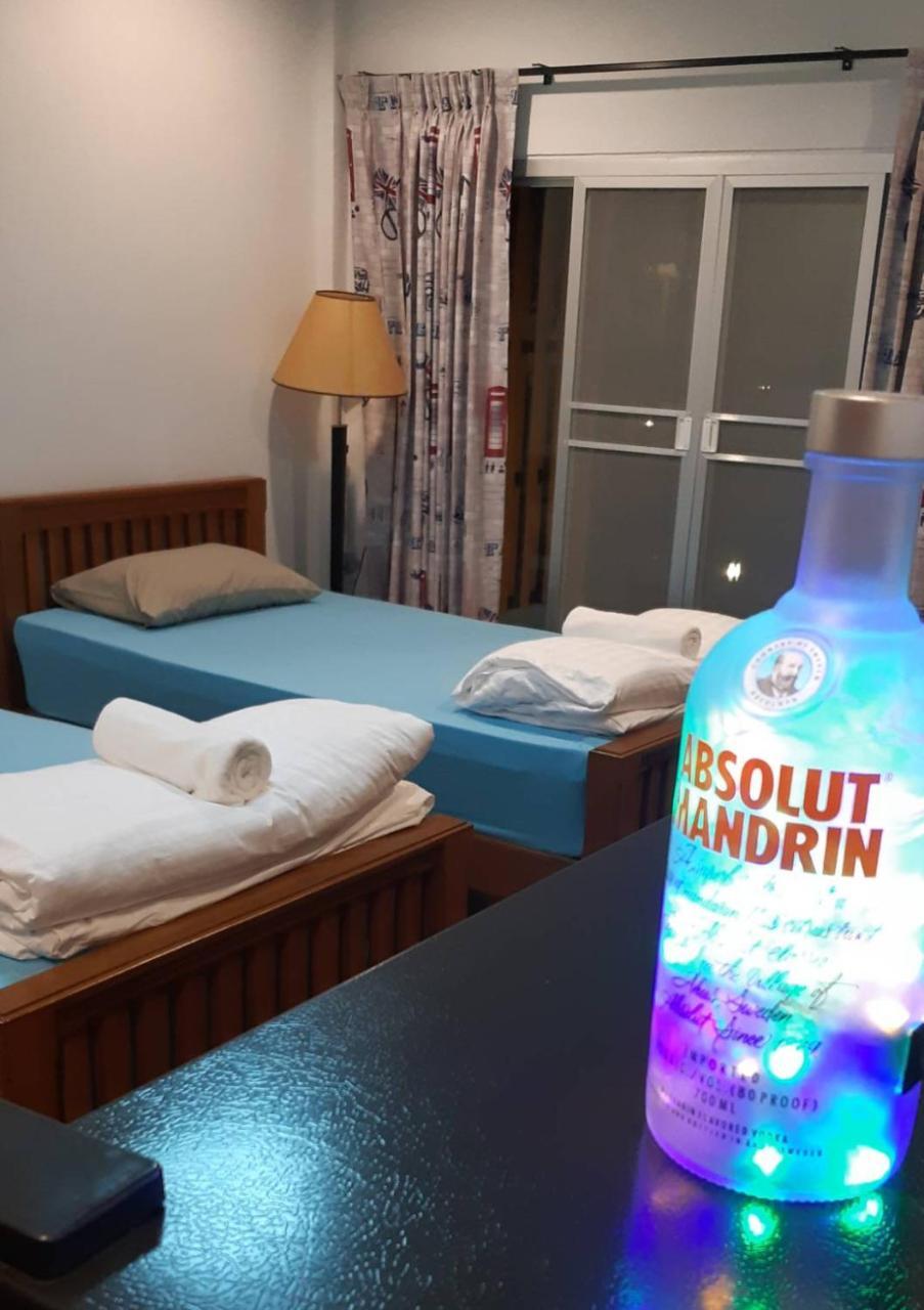 Baan Nernkhao Hotel Nong Prue Buitenkant foto